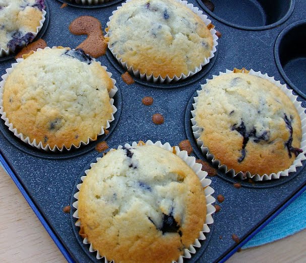 Here's an easy to make high protein blueberry muffins recipe1