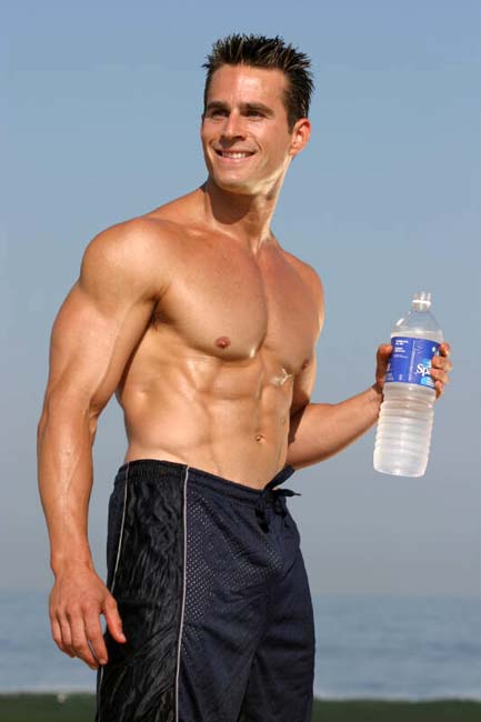 You can't build muscle or lose weight without water!