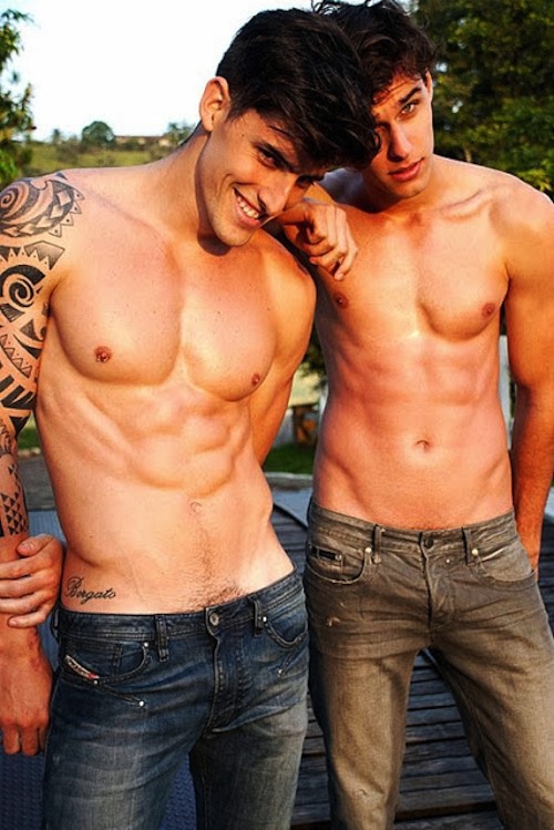 Find your swolemate gym gloves