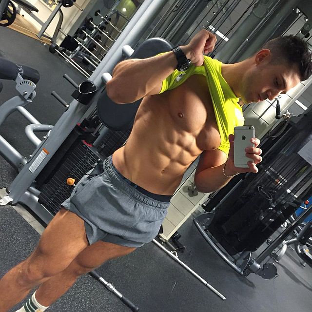 Crossfit Glove Review Video gymselfie