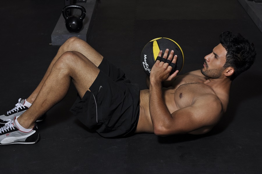 medicine ball workout for abs