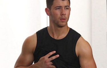 Nick jonas shirtless